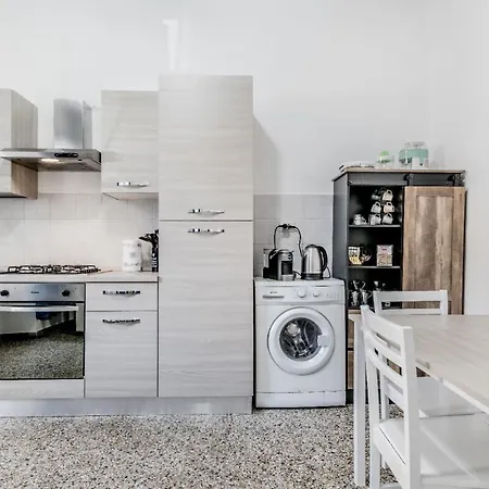 Dom wakacyjny Trastevere's Flower Rzym