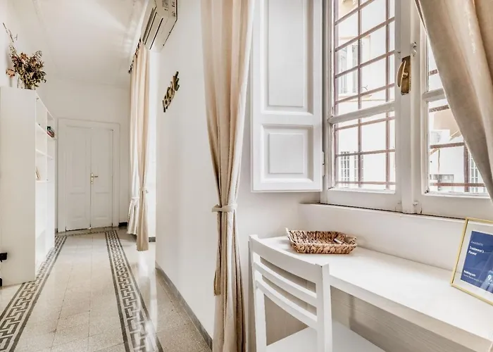 Trastevere's Flower Semesterbostad *